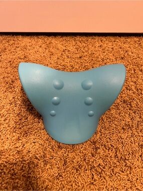 Blue Contoured Neck Stretch Pillow